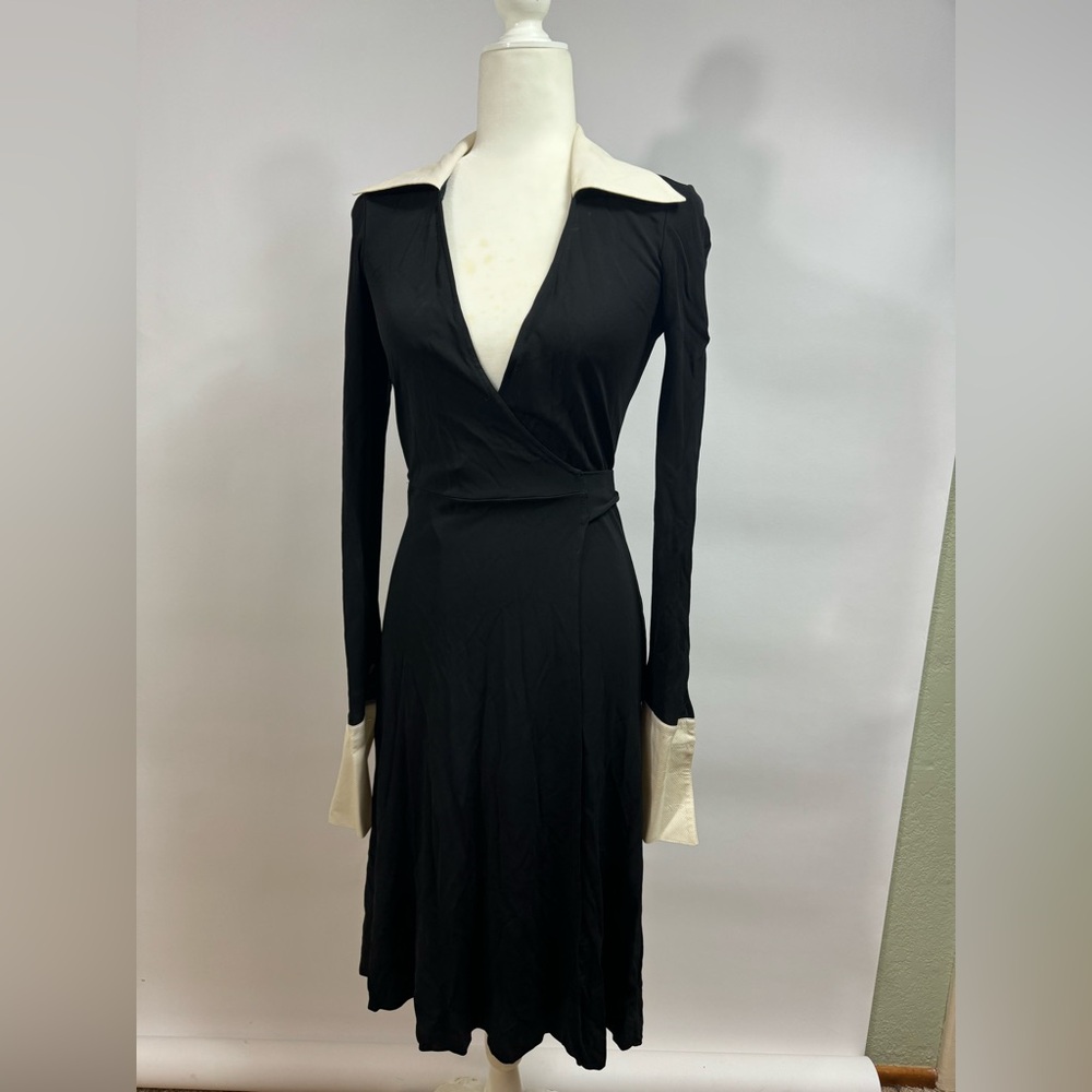 Like New, Diane Von Furstenberg, Collared, Long Sleeve Wrap Dress- Women Size 2